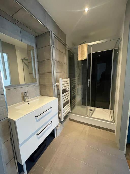 Elegant 2 Chambres Square Saint Amour Безансон Екстериор снимка