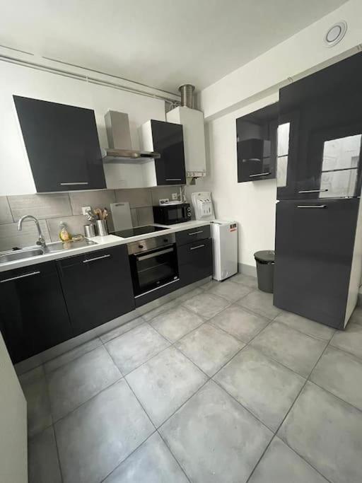 Elegant 2 Chambres Square Saint Amour Безансон Екстериор снимка